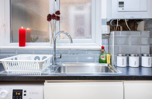 West Kensington Apartment | 2 Bedroom Charming Family Apartment