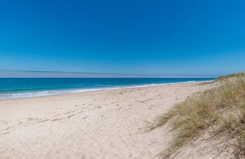 Preston Beach Apartment | 2-Bedroom Coastal Retreat