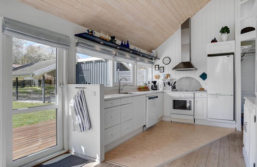 Lyngsbæk Strand House | 2 bedroom gorgeous home in Ebeltoft
