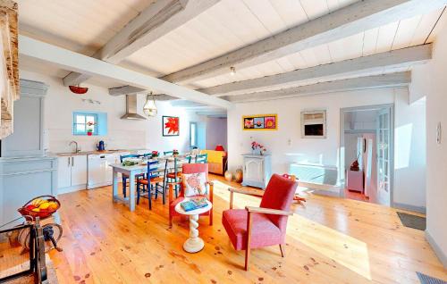 Grassac House | 2 Bedroom Gorgeous Home In Grassac