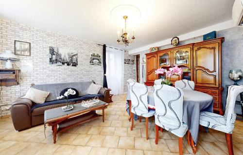 Vignory House | 2 Bedroom Gorgeous Home In Vignory