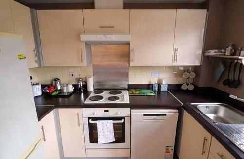 Middleton Cheney Apartment | 2 bedroom - great location near train station & parking @Banbury