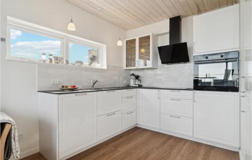 Sandkaas Apartment | 2 Bedroom Nice Apartment In Allinge