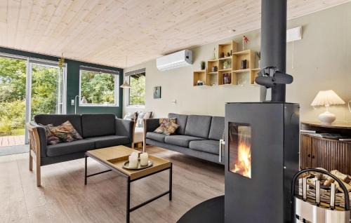 Ronde House | 2 Bedroom Nice Home In Rønde