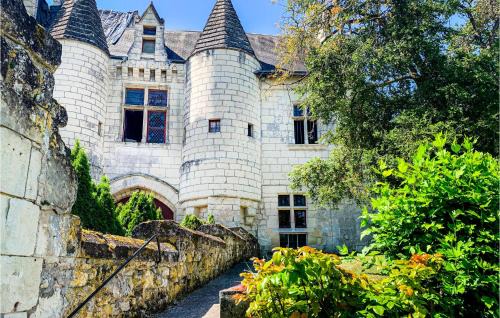 Chinon House | 2 Bedroom Stunning Home In Chinon