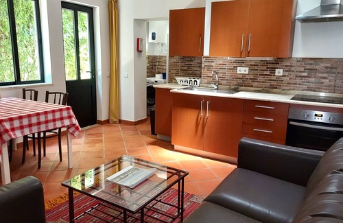 Silves House | 2 bedroom townhouse with roof terace and garden in the historic centre of Silves
