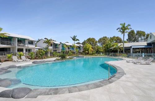 Noosaville Apartment | 2 Bedroom Villa In Tropical Resort