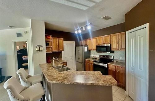 Sarasota Condo | 2 Beds/2 Baths - Fully renovated/luxury condo - very convenient location