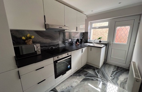 Hull House | (2 beds) Charming, spacious and cosy home in Hull