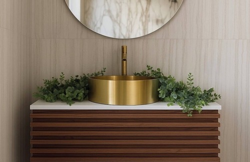 East Allegheny Apartment | 2 BEDS - Free Parking - Stay Central