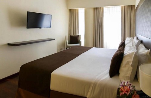 El Centro Hotel | 2 BR Suite within Walking Distance to Palacio San Martin