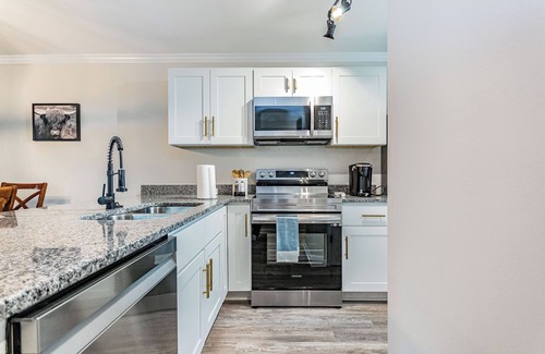 Southeast Raleigh House | 2 ensuite townhome in Raleigh -starts at 2.8k/month