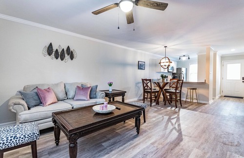 Southeast Raleigh House | 2 ensuite townhome in Raleigh -starts at 2.8k/month