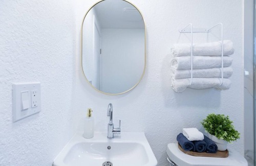 Allapattah Apartment | 2 Guest, 5 minutes to everything in Miami