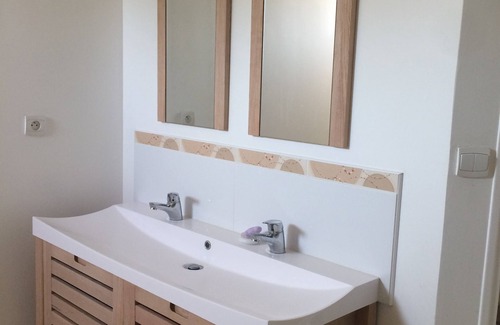 Parigne-lʼEveque House | 2 guest rooms ideal for the 24h near circuit
