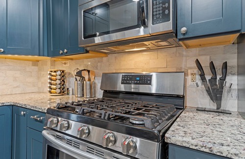 Westport House | 2 King Beds and 2 Full Bath- Walk to Westport!