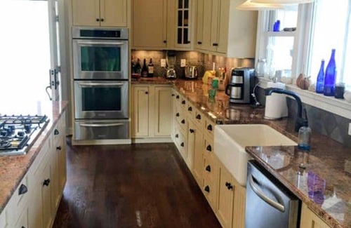 Afton House | 2-Level Modern Home on 25 Wooded Acres with Amazing Mountain Views