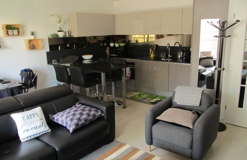 Montrouge Apartment | 2 luxury rooms in Paris-Montrouge up to 3-4 people. Close to metro.