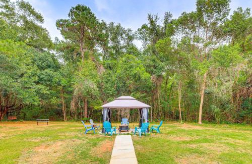 Daphne House | 2 Mi to Bay and Beaches Home with Gazebo in Daphne