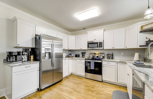 New Bern House | 2 Mi to Downtown: Pet-Friendly Home in New Bern!