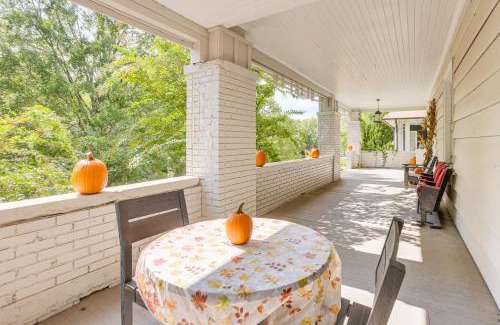 Birmingham House | 2 Mi to Dtwn Stylish Urban Retreat in Birmingham