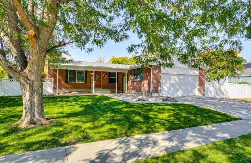 West Jordan House | 2 Mi to Gardner Village Family Gem with Fenced Yard