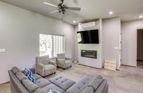 Bailey Creek House | 2 Mi to Lake Almanor Home with Golf Course Views!