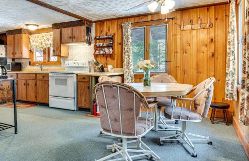 Freedom House | 2 Mi to Ossipee Lake Forest-View Sanctuary!