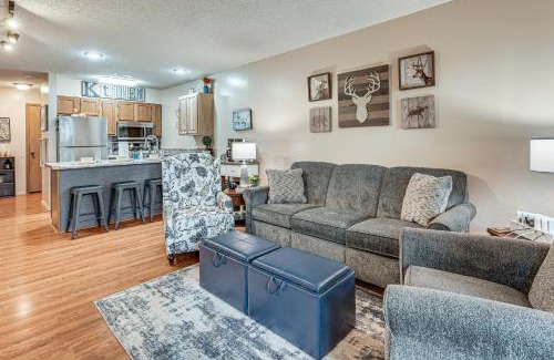Notch Estates Apartment | 2 Mi to Silver Dollar City Inviting Family Escape