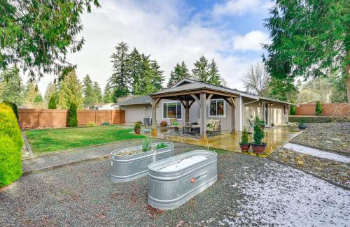 Puyallup House | 2 Mi to State Fair Puyallup Home with Private Yard!