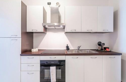 Don Bosco Apartment | 2 minuti dalla Stazione - Comfort & Design