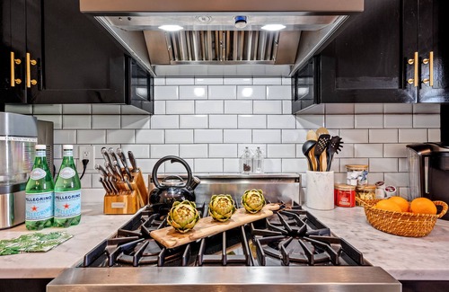 West Palm Beach House | 2 Mstr Bdrms | Walkable | Intracoastal | 5min to Beach