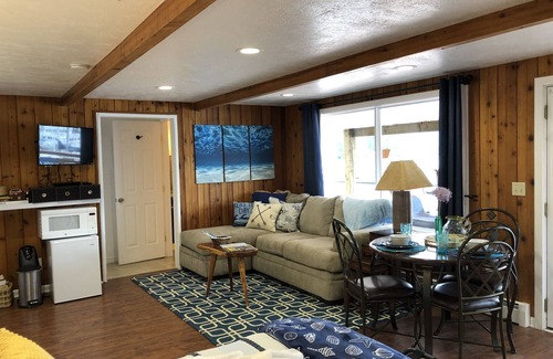 Seldovia Apartment | 2 night minimum on Waterfront Suite with private deck at boat harbor entrance