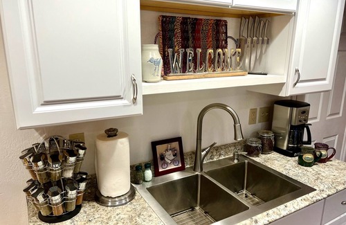 Seldovia Apartment | 2 night minimum on Waterfront Suite with private deck at boat harbor entrance