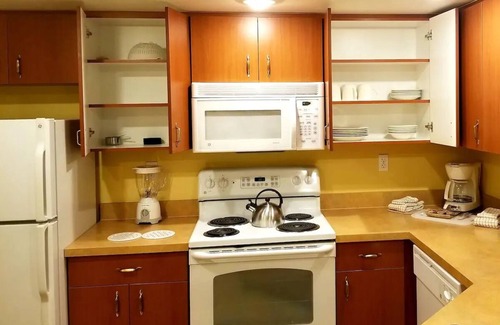 Enterprise Condo | 2 Nights Vegas Super Bowl Condo Sleep 8 for 950 USD; Night 3 available
