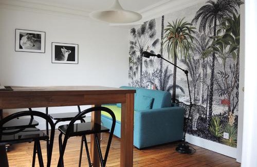 Quartier de la Goutte-d'Or Apartment | 2 Pièces avec Balcon Plein Sud