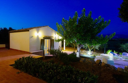 Alcamo Villa | 2 PINES VILLA OVERLOOKING THE GULF OF CASTELLAMMARE