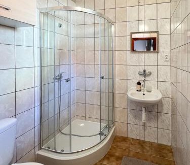Trstena Apartment | 2- posteľová izba s kúpeľňou EMKA v PENZION TRSTENÁ