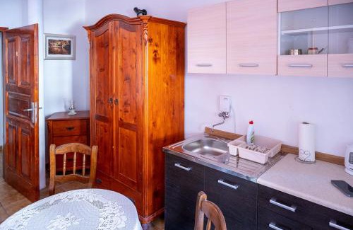 Trstena Apartment | 2- posteľová izba s kúpeľňou a kuchynkou RIŠKO v PENZION TRSTENÁ