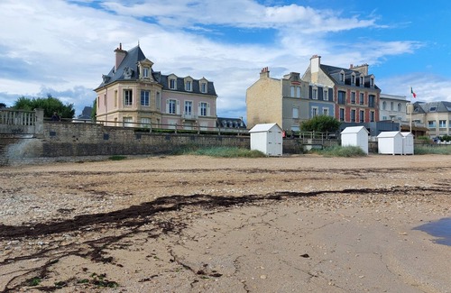 Normandy Landing Beaches Apartment | 2-room apartment, 50 meters from the beach