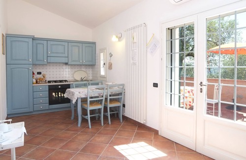 Diano Arentino House | 2 room apartment on a winery, 5 kilometers from the beaches of Diano Marina