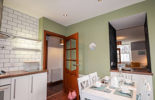 Portsoy Cottage | 2 SEAFIELD PLACE, pet friendly, character holiday cottage in Portsoy
