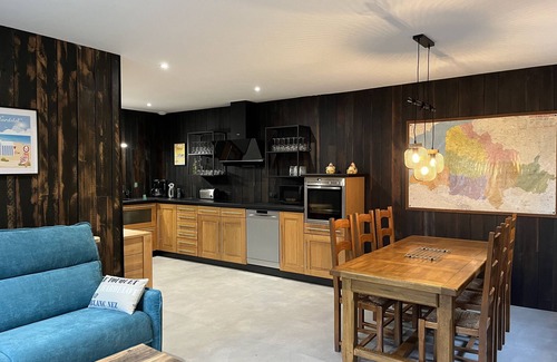 Aix-en-Issart House | 2 self-contained country homes with heated indoor swimming pool 8-12p