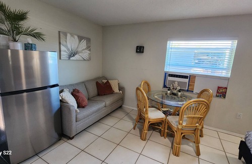 Warm Mineral Springs House | #2 Studio near mineral springs.