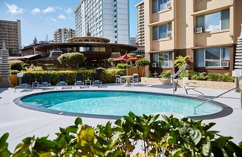 Ala Moana House | 2 Studio Two Doubles with Kitchenette Rooms at Pagoda Hotel