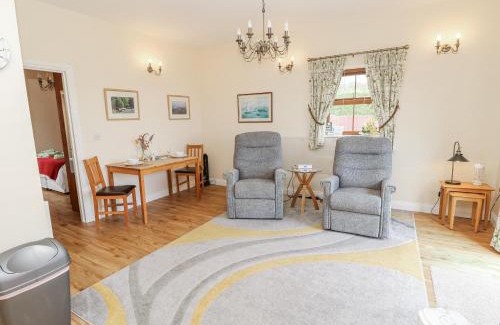 Ryde House | 2 The Stables