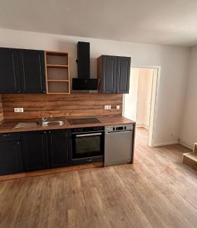 Neumuenster Apartment | 2 Zimmer Unterkunft in Zentraler Lage Wasbeker Str