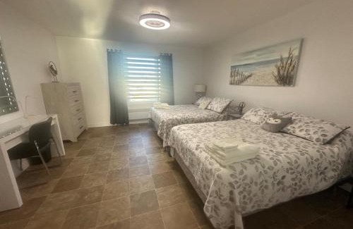 Pointe-Calumet House | 20 Minutes de Montréal, 3 chambre et 4 lits pour maximum 8 personnes