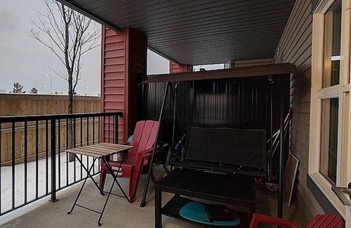 Southeast Edmonton Apartment | 20 minutes to Airport - 2 bedrooms 2 bath - marble titled bed rooms