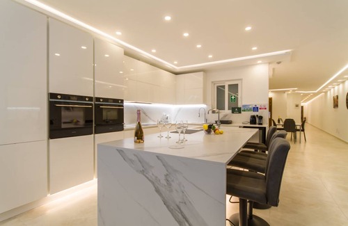 Qawra Apartment | 200 m² Apartment ∙ 3 bedrooms ∙ 8 guests